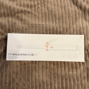 T3 Curling Iron with White and Gold Finish